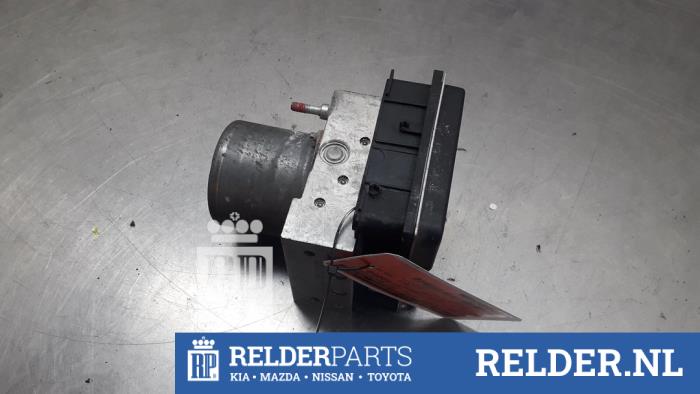 Gebruikte Computer ABS Toyota Auris (E15) 1.33 Dual VVT-I 16V Prijs € 75,00 Margeregeling aangeboden door Relder Parts B.V.