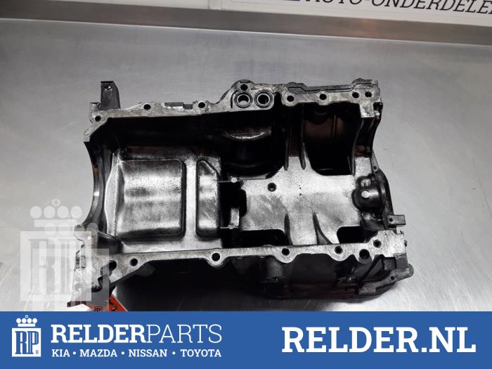 Gebruikte Carterpan Toyota Corolla (E12) 1.4 D-4D 16V Prijs € 45,00 Margeregeling aangeboden door Relder Parts B.V.