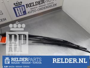 Gebruikte Ruitenwisserarm voor Nissan Primera (P12) 1.6 16V Prijs € 32,00 Margeregeling aangeboden door Relder Parts B.V.