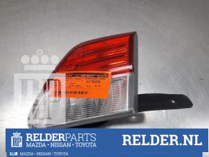 Gebruikte Achterlicht rechts Toyota Avensis (T27) 2.0 16V D-4D-F Prijs € 35,00 Margeregeling aangeboden door Relder Parts B.V.
