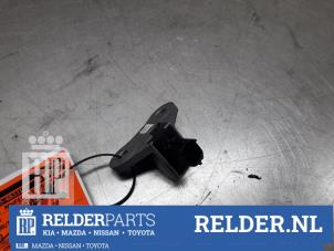 Gebruikte Airbag Sensor Nissan Micra (K13) 1.2 12V DIG-S Prijs € 23,00 Margeregeling aangeboden door Relder Parts B.V.