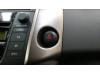 Alarmlicht Schakelaar van een Toyota RAV4 (A3) 2.0 16V Valvematic 4x2 2009