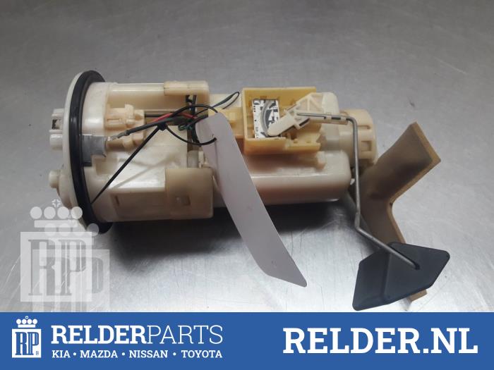Gebruikte Brandstofpomp Elektrisch Toyota Yaris (P1) 1.0 16V VVT-i Prijs € 45,00 Margeregeling aangeboden door Relder Parts B.V.