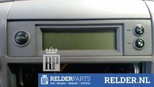 Gebruikte Display Interieur Nissan Micra (K12) 1.2 16V Prijs € 30,00 Margeregeling aangeboden door Relder Parts B.V.