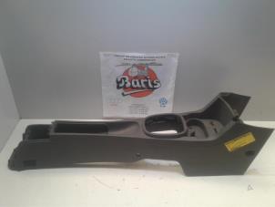 Gebruikte Middenconsoles Opel Corsa Prijs € 15,00 Margeregeling aangeboden door Baris Schiedam