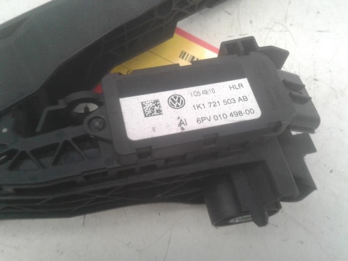 Gebruikte Gaspedaalpositie Sensor Volkswagen Passat (362) 1.6 TDI 16V Bluemotion Prijs € 20,00 Margeregeling aangeboden door Baris Schiedam