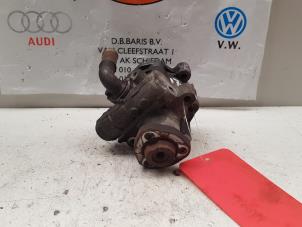 Gebruikte Stuurbekrachtiging Pomp Volkswagen Golf IV (1J1) 1.4 16V Prijs € 30,00 Margeregeling aangeboden door Baris Schiedam