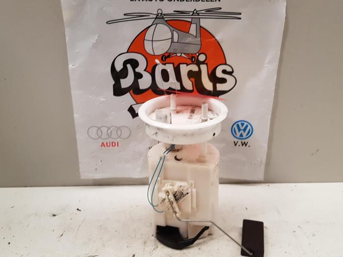 Gebruikte Tank element Pomp Volkswagen Polo III (6N2) 1.9 SDI Prijs € 10,00 Margeregeling aangeboden door Baris Schiedam