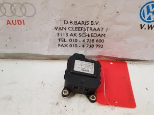 Gebruikte Kachelklep Motor Audi A6 (C5) 2.4 V6 30V Prijs € 20,00 Margeregeling aangeboden door Baris Schiedam