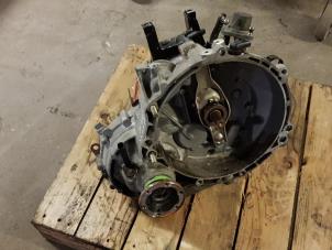 Gebruikte Versnellingsbak Skoda Fabia (6Y2) 1.4i Prijs € 250,00 Margeregeling aangeboden door Baris Schiedam