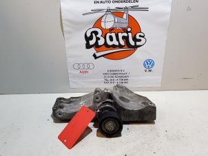 Gebruikte Dynamosteun onder Volkswagen Golf Prijs € 30,00 Margeregeling aangeboden door Baris Schiedam