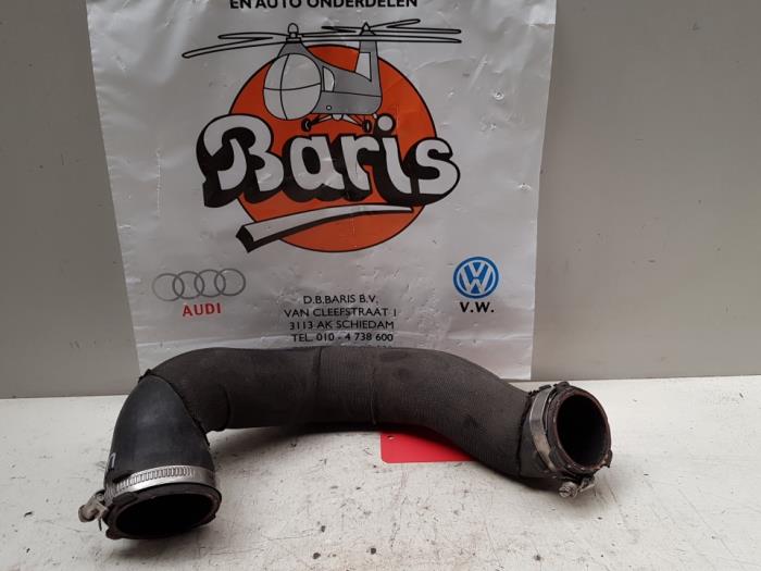 Gebruikte Intercooler Slang Audi A5 (8T3) 3.0 TDI V6 24V Quattro Prijs € 10,00 Margeregeling aangeboden door Baris Schiedam