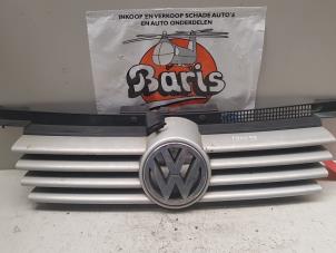 Gebruikte Grille Volkswagen Bora (1J2) 2.0 Prijs € 20,00 Margeregeling aangeboden door Baris Schiedam