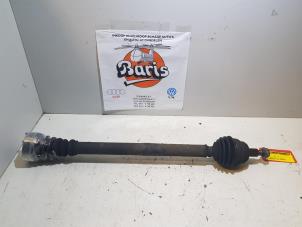 Gebruikte Cardanas rechts-voor (VWA) Volkswagen Bora (1J2) 2.0 Prijs € 40,00 Margeregeling aangeboden door Baris Schiedam