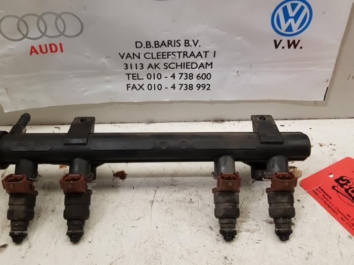 Gebruikte Injectiehuis Skoda Fabia (6Y5) 1.4i Prijs € 40,00 Margeregeling aangeboden door Baris Schiedam