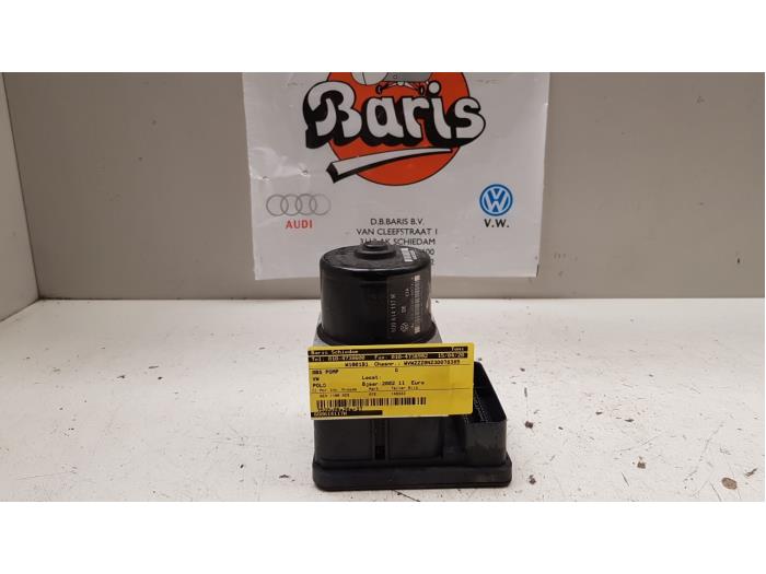Gebruikte ABS Pomp Volkswagen Polo IV (9N1/2/3) 1.2 12V Prijs € 20,00 Margeregeling aangeboden door Baris Schiedam