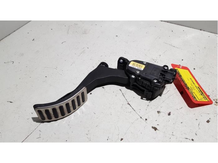 Gebruikte Sensor Gaspedaalpositie Volkswagen Polo V (6R) 1.4 GTI 16V Prijs € 7,50 Margeregeling aangeboden door Baris Schiedam