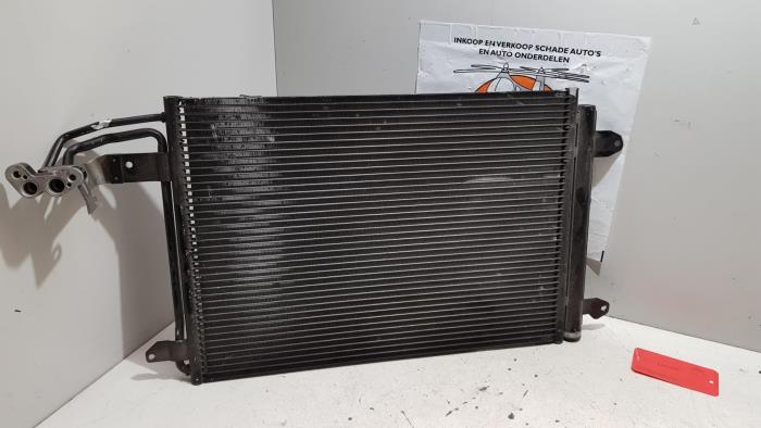 Gebruikte Airco Condensor Volkswagen Golf VI (5K1) 1.4 TSI 122 16V Prijs € 15,00 Margeregeling aangeboden door Baris Schiedam
