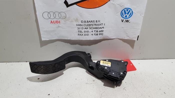 Gebruikte Sensor Gaspedaalpositie Audi A4 (B7) 2.0 20V Prijs € 20,00 Margeregeling aangeboden door Baris Schiedam