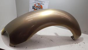 Gebruikte Scherm links-voor Volkswagen New Beetle (9C1/9G1) 2.0 Prijs € 25,00 Margeregeling aangeboden door Baris Schiedam