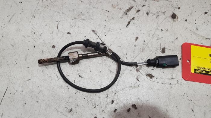 Gebruikte Uitlaat temperatuursensor Volkswagen Golf V (1K1) 2.0 FSI 16V Prijs € 20,00 Margeregeling aangeboden door Baris Schiedam