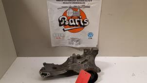 Gebruikte Dynamosteun boven Audi A4 (B7) 2.0 20V Prijs € 30,00 Margeregeling aangeboden door Baris Schiedam