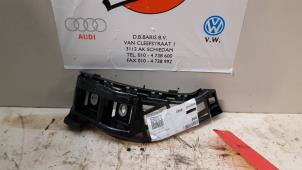 Gebruikte Bumpersteun rechts-achter Mercedes E-Klasse Prijs € 15,00 Margeregeling aangeboden door Baris Schiedam