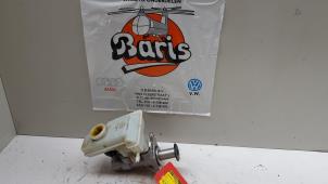 Gebruikte Hoofdremcilinder Volkswagen Golf VII (AUA) 2.0 GTI 16V Performance Package Prijs € 15,00 Margeregeling aangeboden door Baris Schiedam