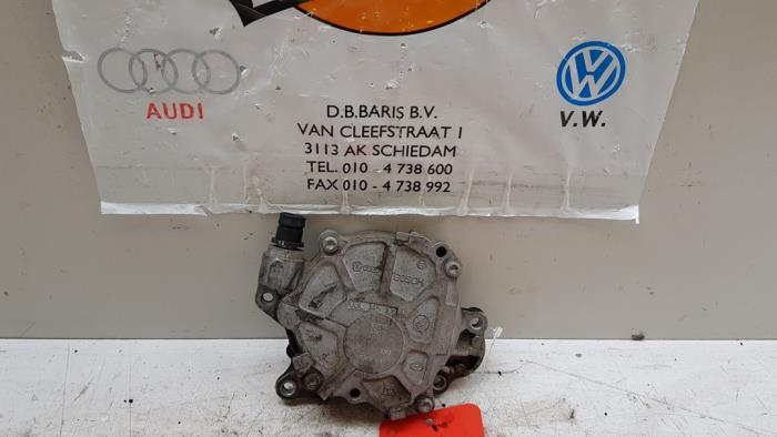 Gebruikte Vacuumpomp (Diesel) Volkswagen Passat (362) 1.6 TDI 16V Bluemotion Prijs € 15,00 Margeregeling aangeboden door Baris Schiedam