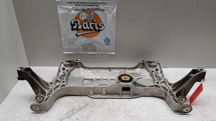 Gebruikte Subframe Volkswagen Sharan (7N) 2.0 TSI 16V Prijs € 250,00 Margeregeling aangeboden door Baris Schiedam