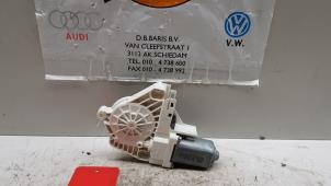 Gebruikte Motor electrisch raam Volkswagen Sharan (7N) 2.0 TSI 16V Prijs € 15,00 Margeregeling aangeboden door Baris Schiedam