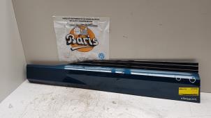 Gebruikte Portierlijst Audi E-tron (GEN) 50 quattro Prijs € 25,00 Margeregeling aangeboden door Baris Schiedam