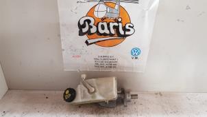 Gebruikte Hoofdremcilinder Volvo V40 (MV) 1.6 D2 Prijs € 40,00 Margeregeling aangeboden door Baris Schiedam