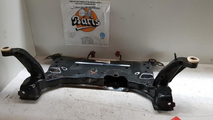 Gebruikte Subframe Volvo V40 (MV) 1.6 D2 Prijs € 75,00 Margeregeling aangeboden door Baris Schiedam