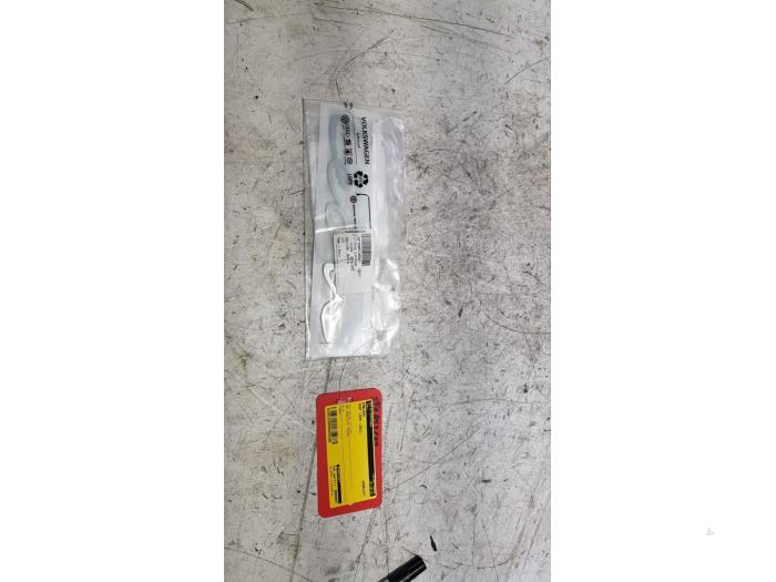 Gebruikte Embleem Seat Leon Sportstourer (KLF) 1.0 TSI 12V Prijs € 5,00 Margeregeling aangeboden door Baris Schiedam