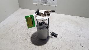 Gebruikte Benzinepomp Opel Karl 1.0 12V Prijs € 30,00 Margeregeling aangeboden door Baris Schiedam