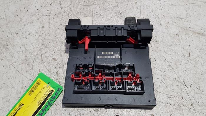 Gebruikte Bodycontrol Module Volkswagen Touran (1T1/T2) 1.6 FSI 16V Prijs € 50,00 Margeregeling aangeboden door Baris Schiedam