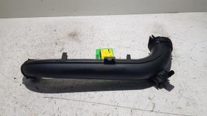 Gebruikte Intercooler Buis Volkswagen Golf VII (AUA) 1.2 TSI 16V Prijs € 20,00 Margeregeling aangeboden door Baris Schiedam