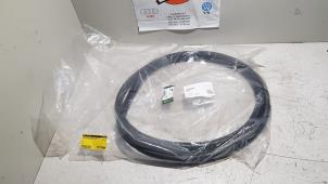 Gebruikte Deurrubber 4Deurs links-achter Landrover Range Rover Evoque II (LZC/LZS/LZH) 1.5 P160 MHEV 12V Prijs € 20,00 Margeregeling aangeboden door Baris Schiedam