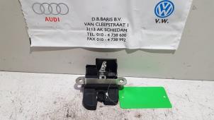 Gebruikte Slotmechaniek Achterklep Volkswagen Polo V (6R) 1.2 TSI Prijs € 25,00 Margeregeling aangeboden door Baris Schiedam