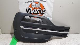 Gebruikte Afdekplaat mistlamp links Volkswagen Transporter/Caravelle T6 2.0 TDI 150 Prijs € 15,00 Margeregeling aangeboden door Baris Schiedam