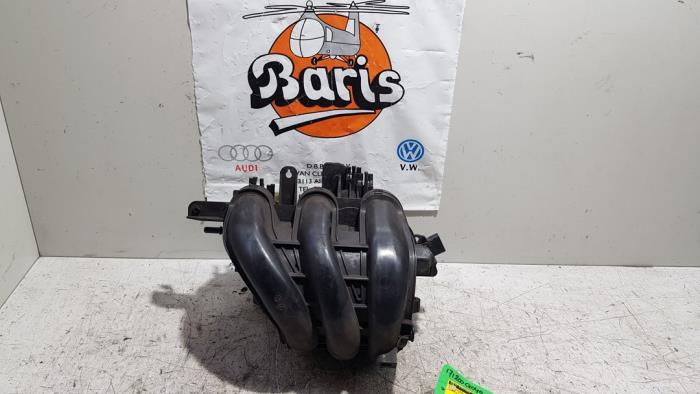 Gebruikte Inlaatspruitstuk Peugeot 108 1.0 12V Prijs € 30,00 Margeregeling aangeboden door Baris Schiedam