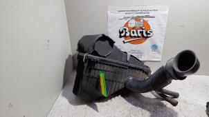 Gebruikte Luchtfilterhuis Audi Q7 (4LB) 3.0 TDI V6 24V Ad Blue Prijs € 75,00 Margeregeling aangeboden door Baris Schiedam