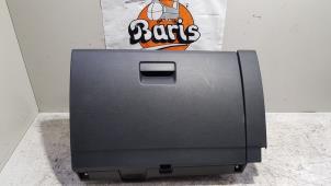 Gebruikte Dashboardkastje Seat Arona (KJX) 1.0 TSI 12V Prijs € 30,00 Margeregeling aangeboden door Baris Schiedam