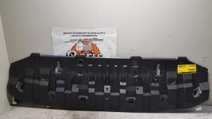 Gebruikte Spoiler voorbumper Skoda Superb Combi (3V5) 1.5 TSI Evo 16V Prijs € 30,00 Margeregeling aangeboden door Baris Schiedam