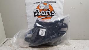 Gebruikte Bumpersteun links-achter Peugeot 208 II (UB/UH/UP) 1.2 Vti 12V 82 Prijs € 30,00 Margeregeling aangeboden door Baris Schiedam