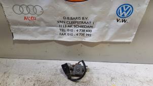 Gebruikte Schakelaar Airco Volkswagen Golf VII (AUA) 1.4 GTE 16V Prijs € 15,00 Margeregeling aangeboden door Baris Schiedam