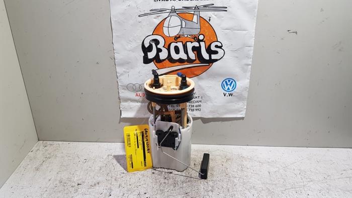 Gebruikte Tank element Pomp Volkswagen Polo V (6R) 1.4 TDI 12V 90 Prijs € 20,00 Margeregeling aangeboden door Baris Schiedam