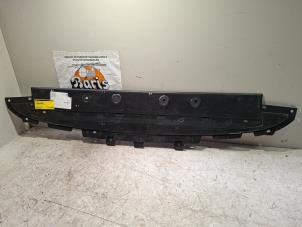 Gebruikte Spoiler achterbumper Renault Megane E-Tech (RCB) 60 kWh Prijs € 30,00 Margeregeling aangeboden door Baris Schiedam