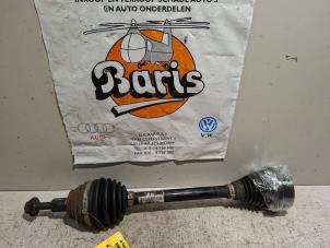 Gebruikte Cardanas links-voor (VWA) Volkswagen Golf VII (AUA) 1.2 TSI 16V Prijs € 15,00 Margeregeling aangeboden door Baris Schiedam